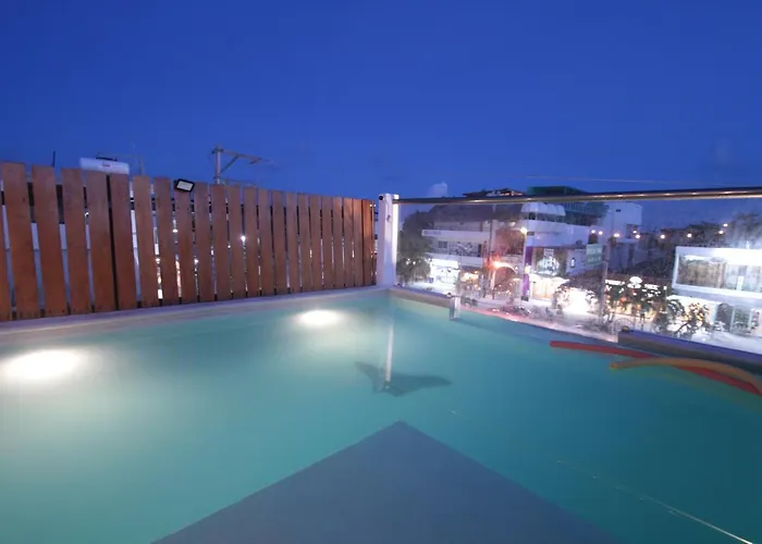 Straw Hat Hostel & Rooftop Bar Tulum